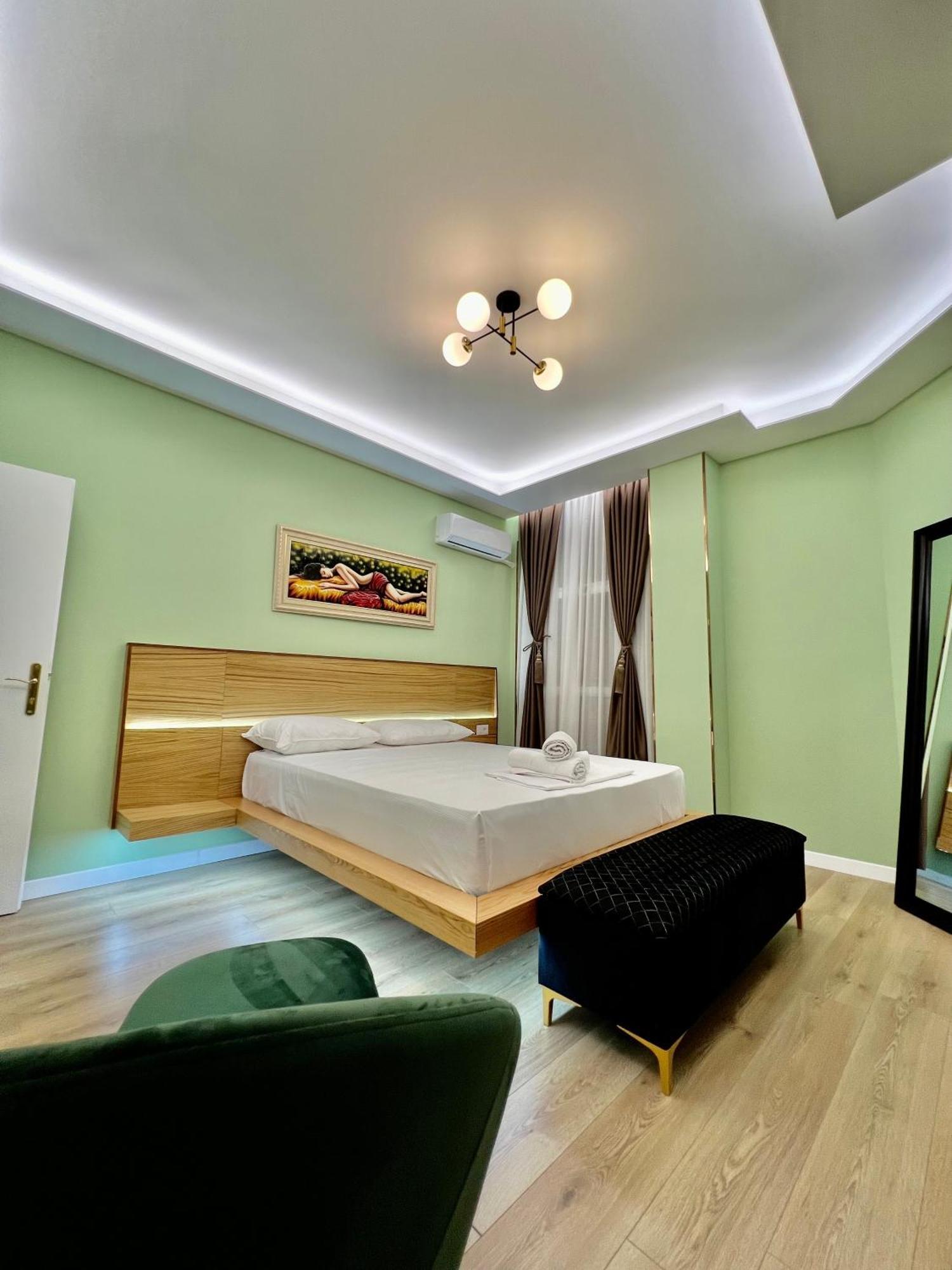 Spiranca Luxury Suites Тирана Екстериор снимка
