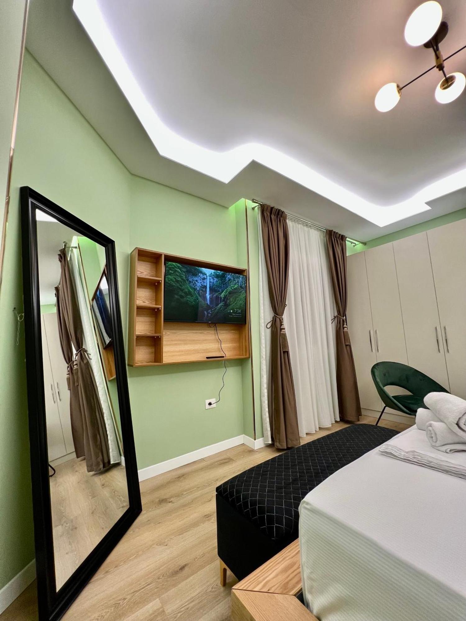 Spiranca Luxury Suites Тирана Екстериор снимка