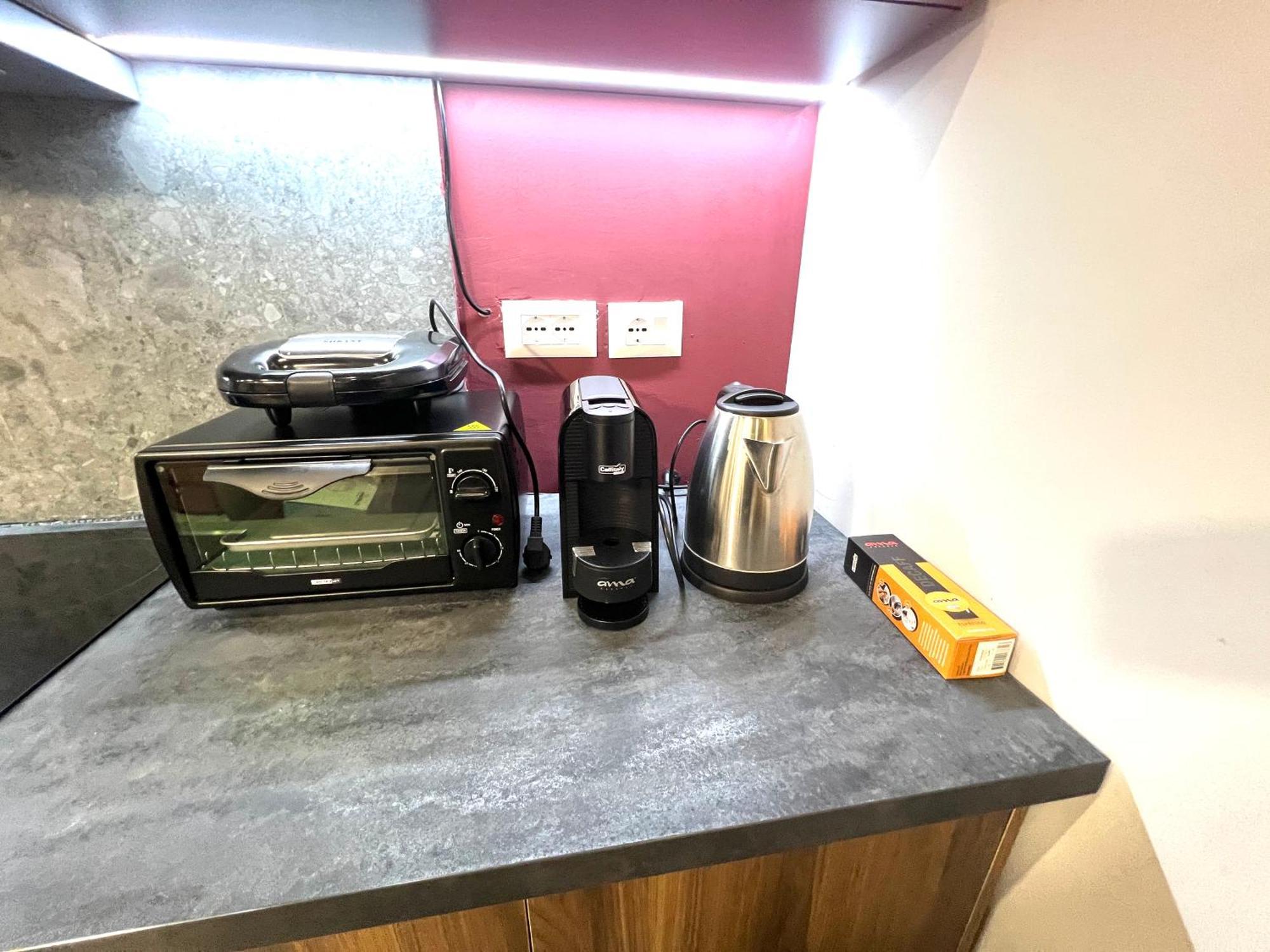 Spiranca Luxury Suites Тирана Екстериор снимка
