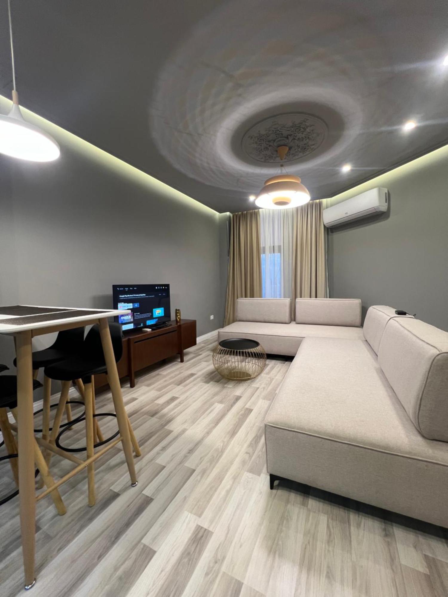 Spiranca Luxury Suites Тирана Стая снимка