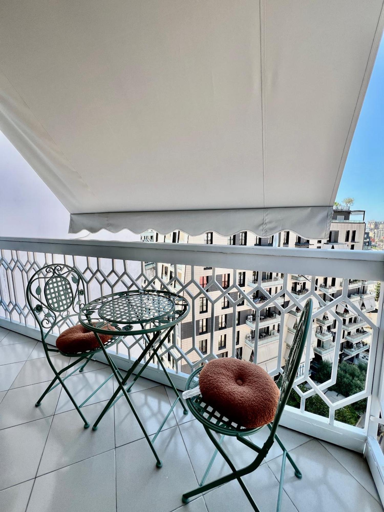 Spiranca Luxury Suites Тирана Екстериор снимка